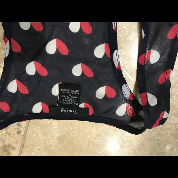 Cute heart patterned blouse - Picture 3 of 6